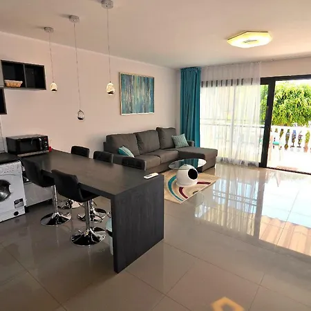 Townhouse La Caleta