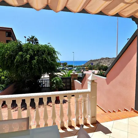 Townhouse La Caleta Apartment *