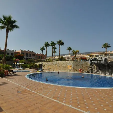 아파트 Townhouse La Caleta 아데제